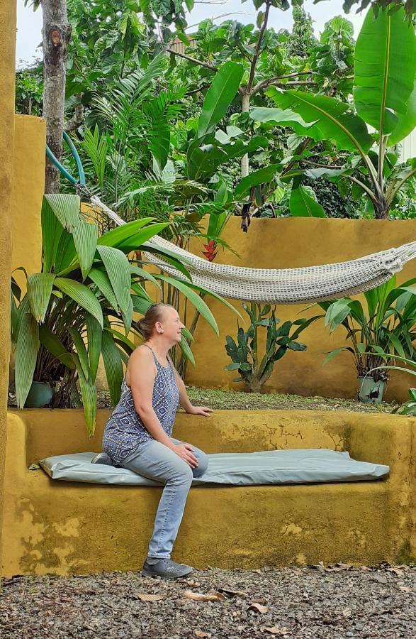 Montana Linda Guest House Orosi Ngoại thất bức ảnh