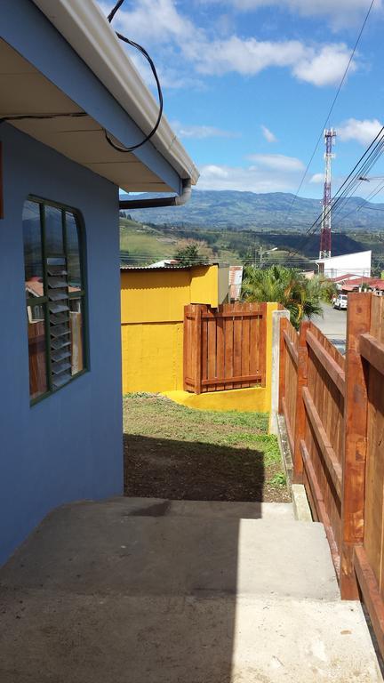 Montana Linda Guest House Orosi Ngoại thất bức ảnh
